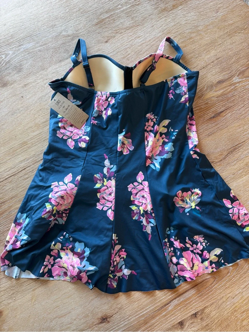 NWT Albion Fit Navy Floral One-Piece Swimdress XL